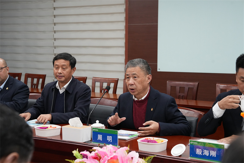 國家危化品常壓容器檢驗工作委員會來我司指導交流1 國家危化品常壓容器檢驗工作委員會來我司指導交流1